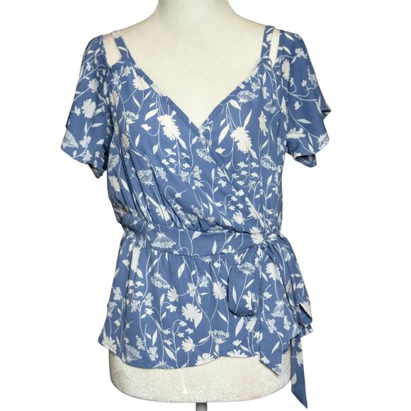 NEW Sienna Sky Blouse Top Womens M Blue white Floral Cold Shoulder Short Sleeve - Picture 2 of 12